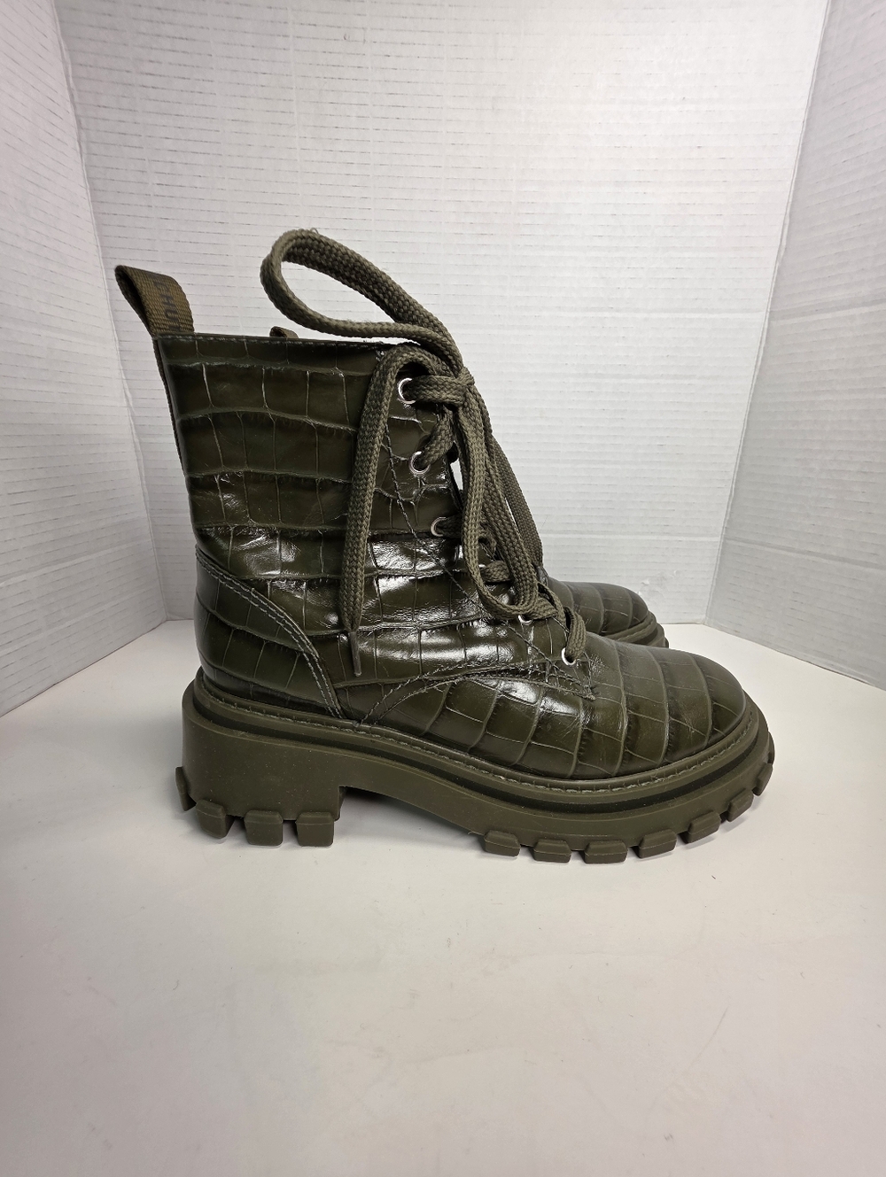 Schutz Orly Green Combat Boots Sz 9B Crocodile Print Chunky
